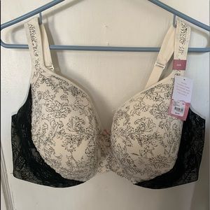 NWT   Cacique Bra size 50D